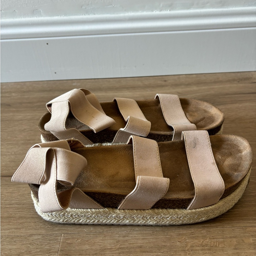 Women’s Platform Sandals - Picture 3 of 4